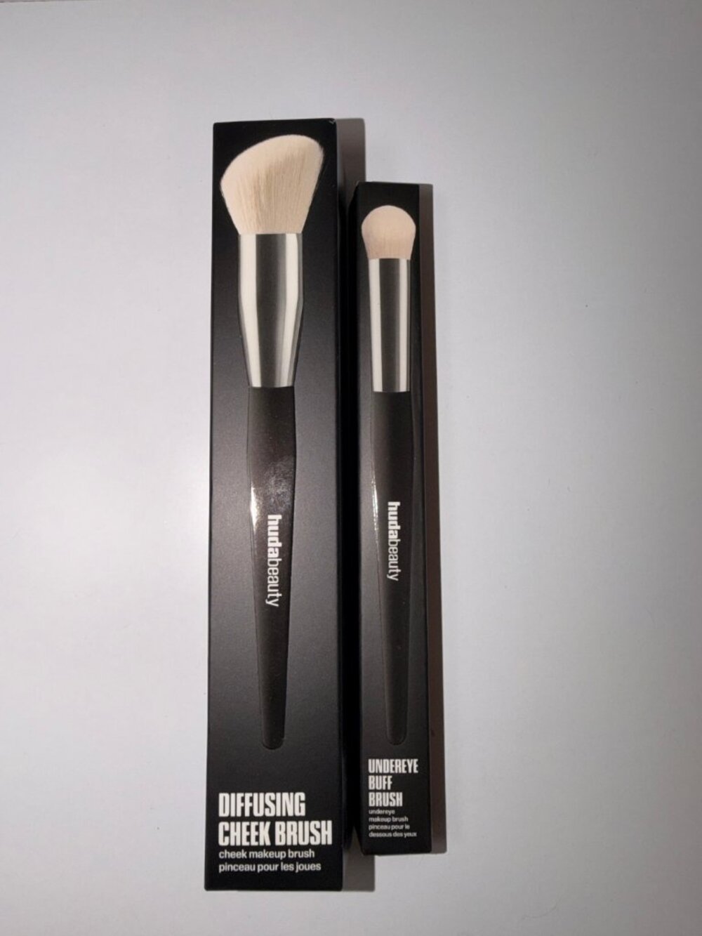 Huda Beauty Makeup Brush Duo Cheek & Undereye NIB